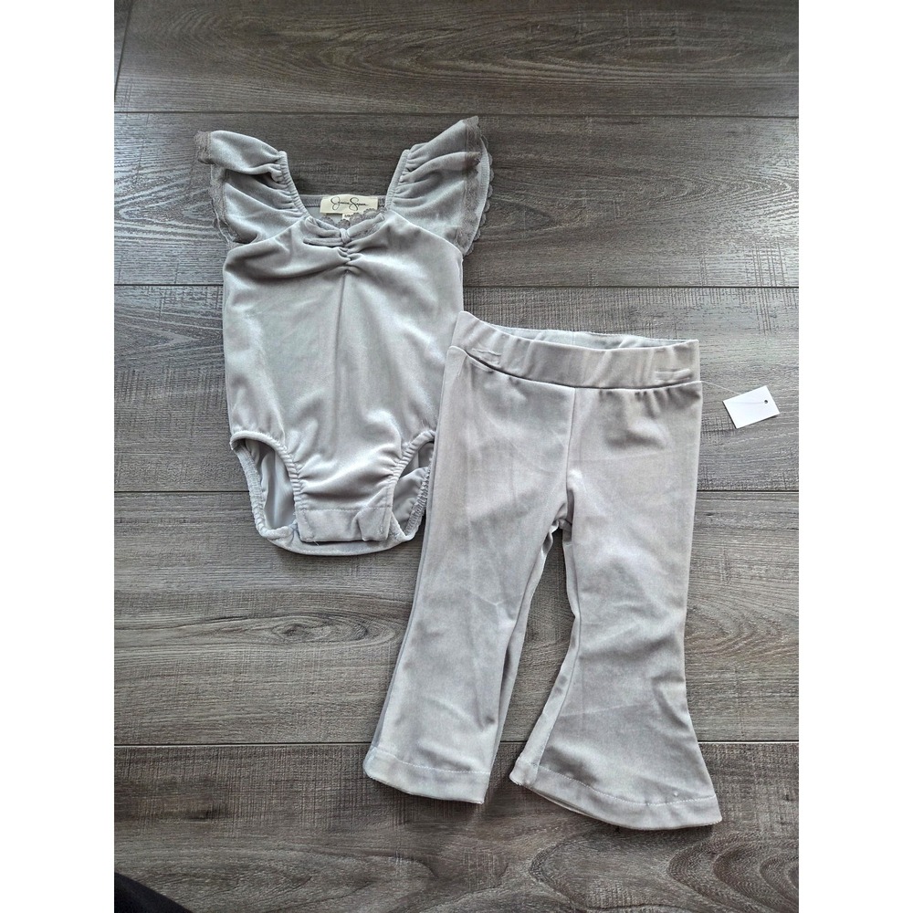 Jessica simpson baby girl outfit 3-6 mos